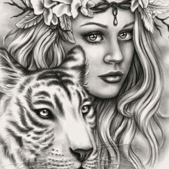 π5 for $25* 7" Female/Tiger Temporary Tattoo - Picture 3 of 4